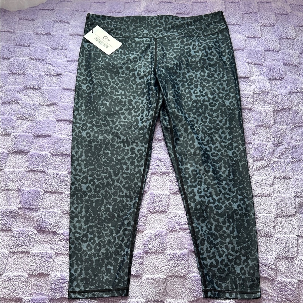 ZYIA Active Stone Leopard Leggings